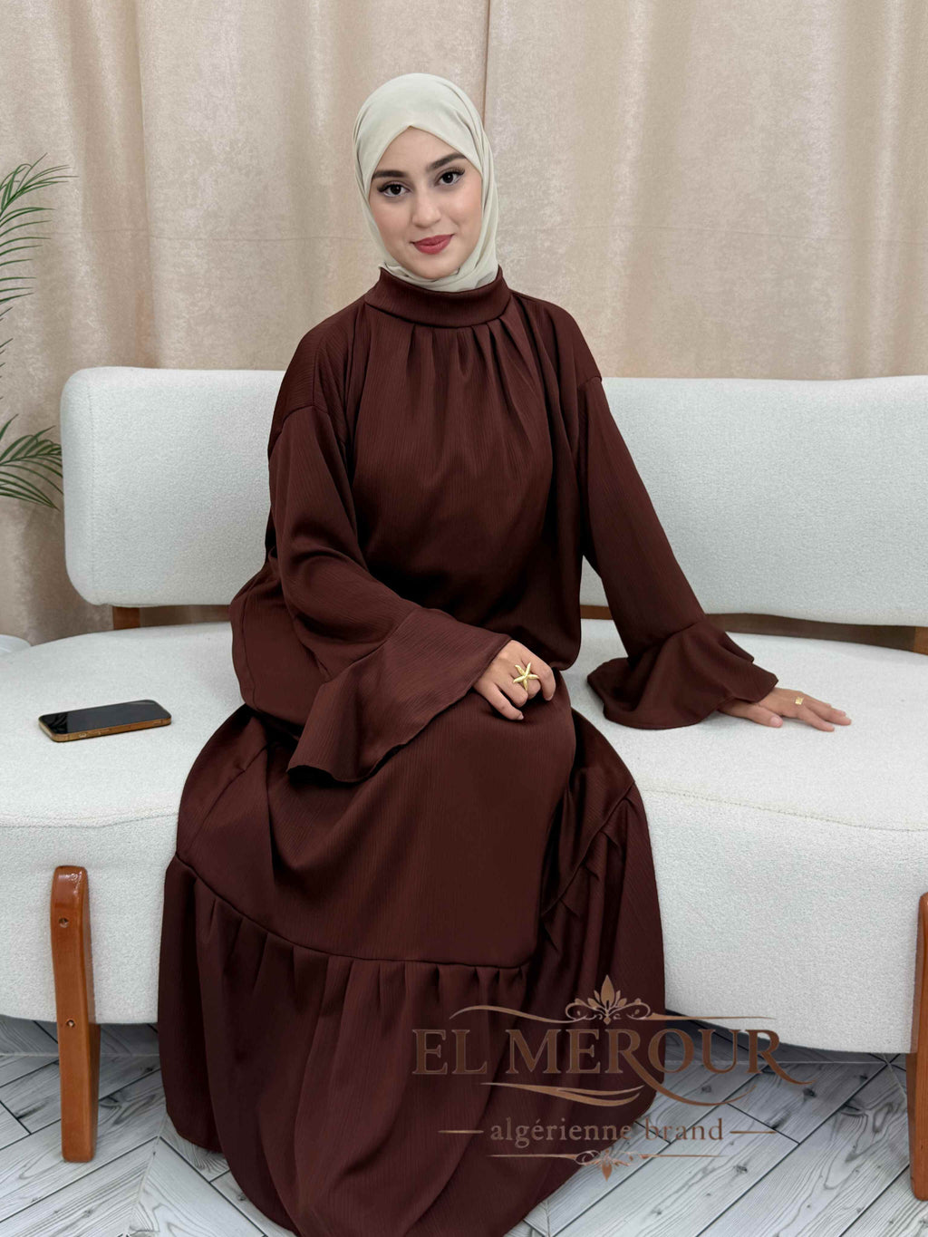 Robe modest volant