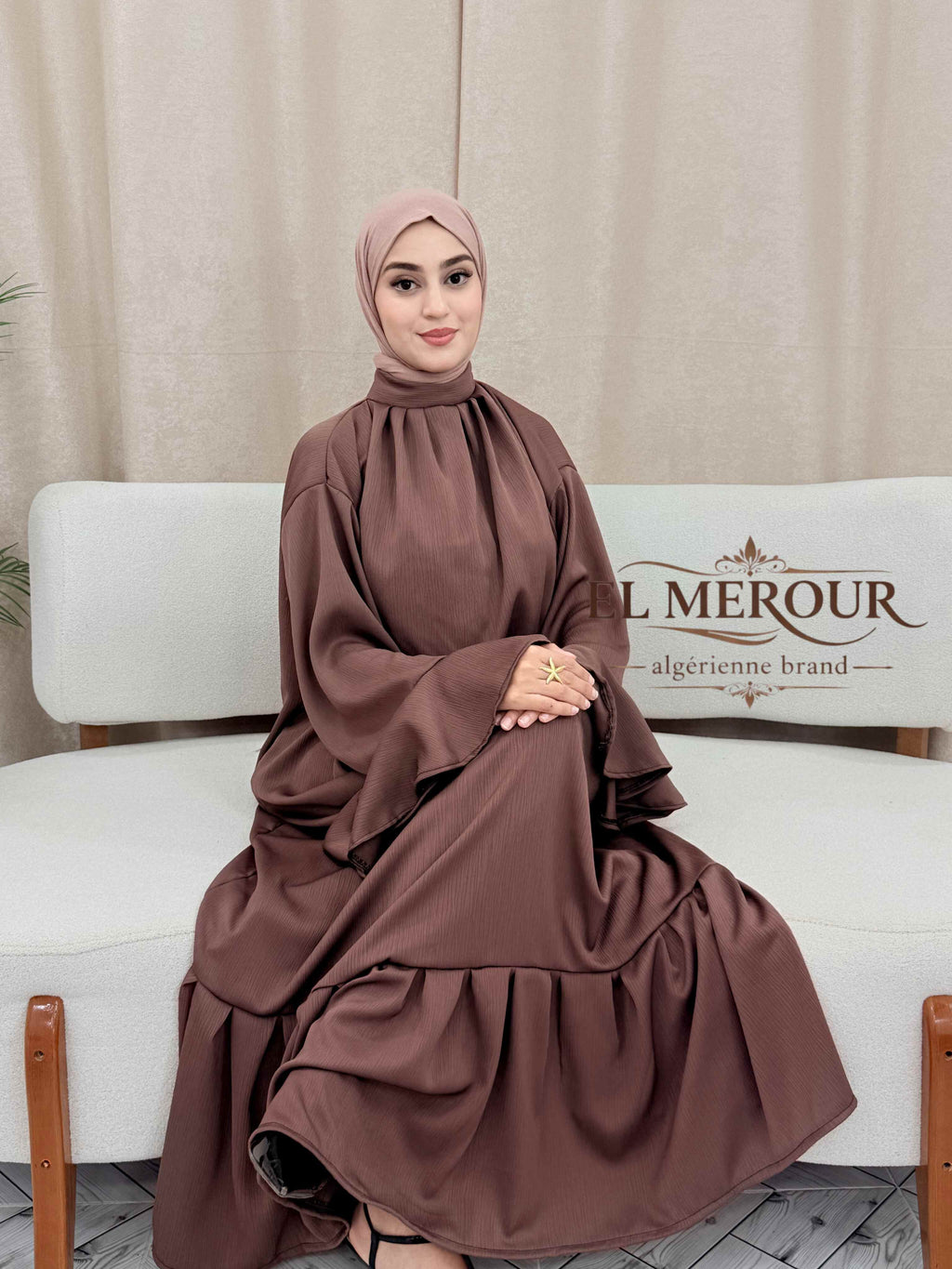 Robe modest volant
